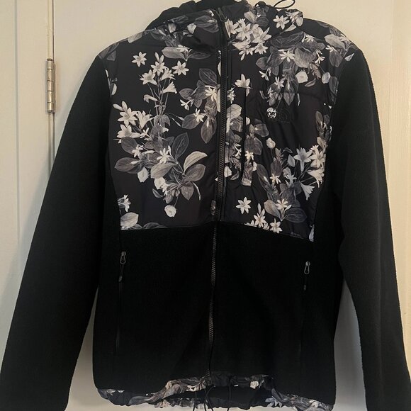 The North Face Retro Denali Jacket - Picture 1 of 5